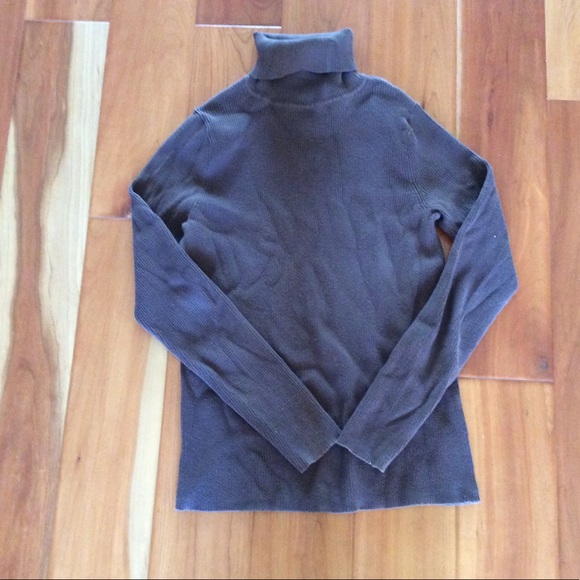 kim rogers turtleneck